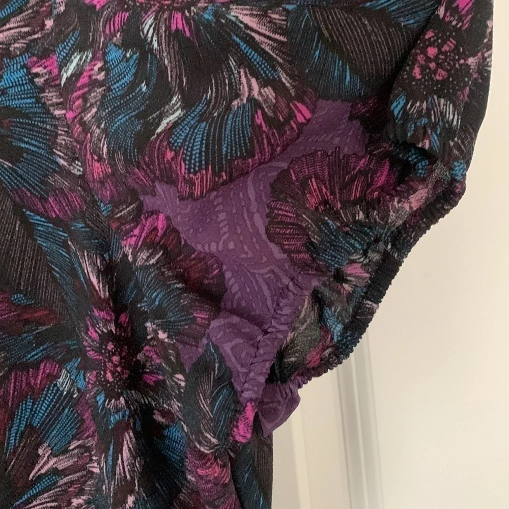 Lane Bryant Peplum Blouse Short Sleeve Purple Black Tie Front Size 18 goth - Picture 3 of 10
